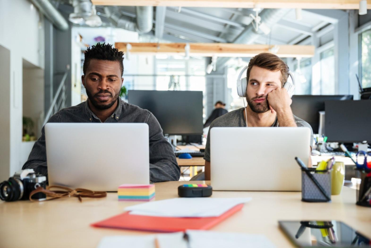 Espacio de trabajo colaborativo donde ayudamos a interpretar información financiera